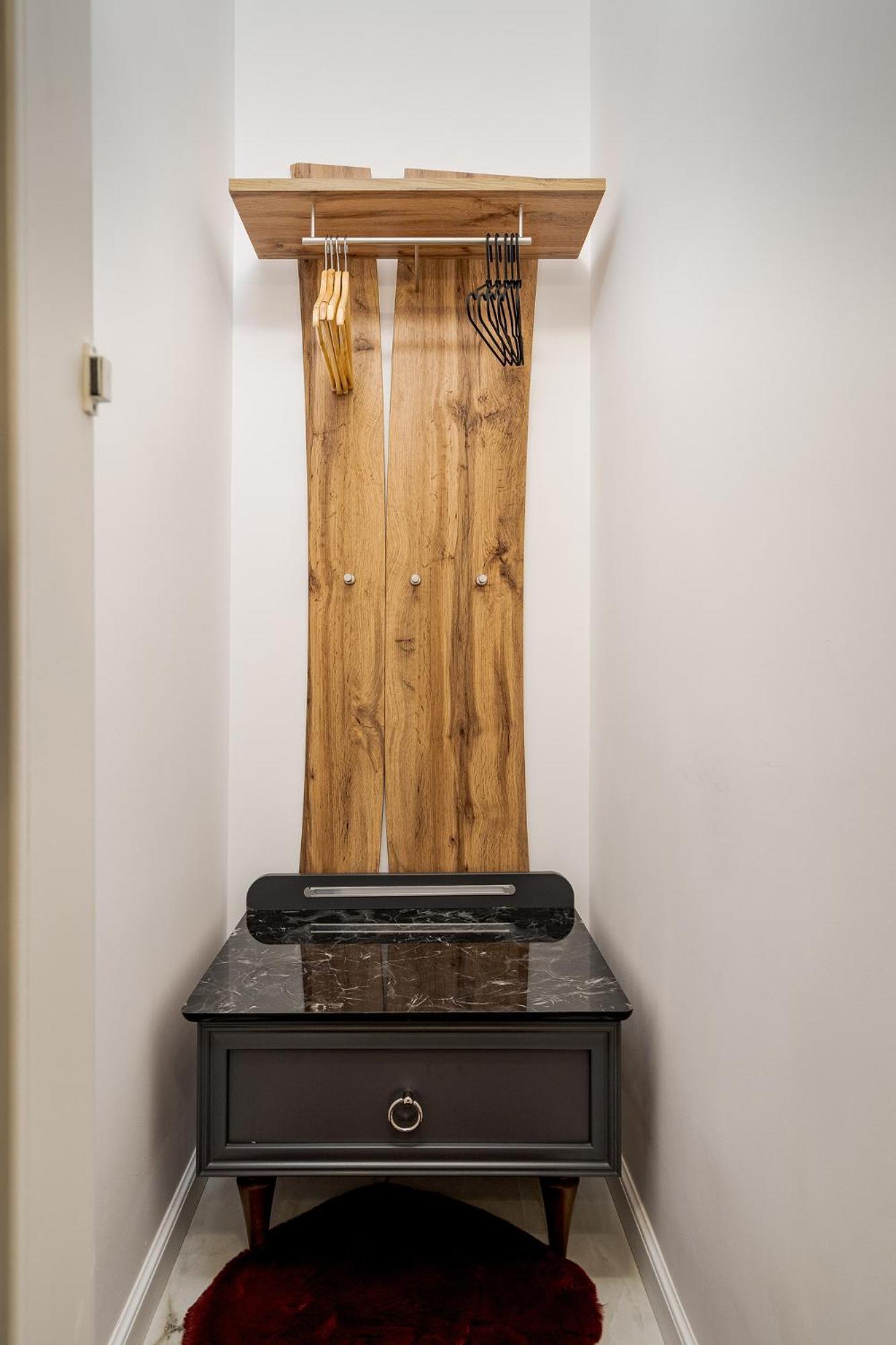 Cooper And Wood Elegance Orizont Galleries Bucharest Exterior photo